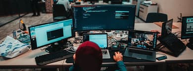 Bild des Berufs Staatlich geprüfte/r Informatiker/in