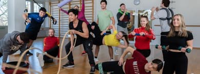 Bild des Berufs Staatlich geprüfte/r Gymnastiklehrer/in