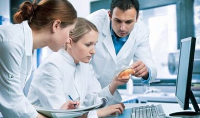 Bild des Berufs Duales Studium Chemie