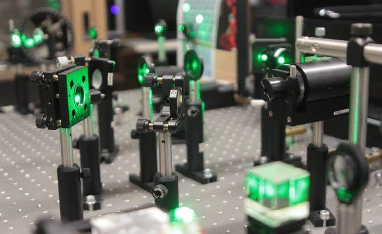 Bild aus dem Text zu Duales Studium Optical Engineering