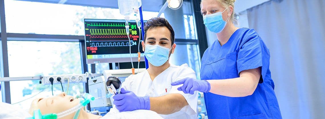 Ausbildung zum Pflegefachmann an der Uniklinik Köln