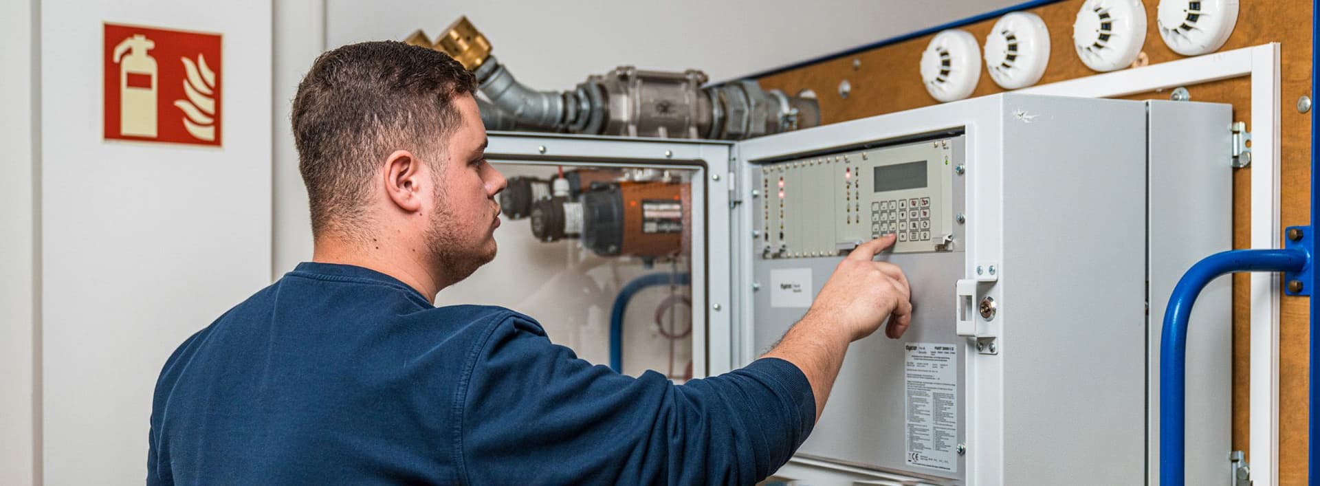 Ausbildung zum Informationselektroniker bei Johnson Controls