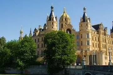 Search header small image ausbildung in schwerin finden