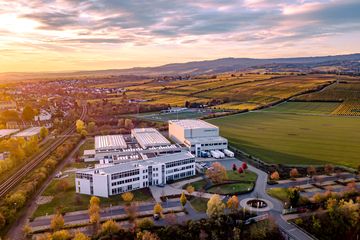 Bild von Unternehmen Jean Müller GmbH Elektrotechnische Fabrik