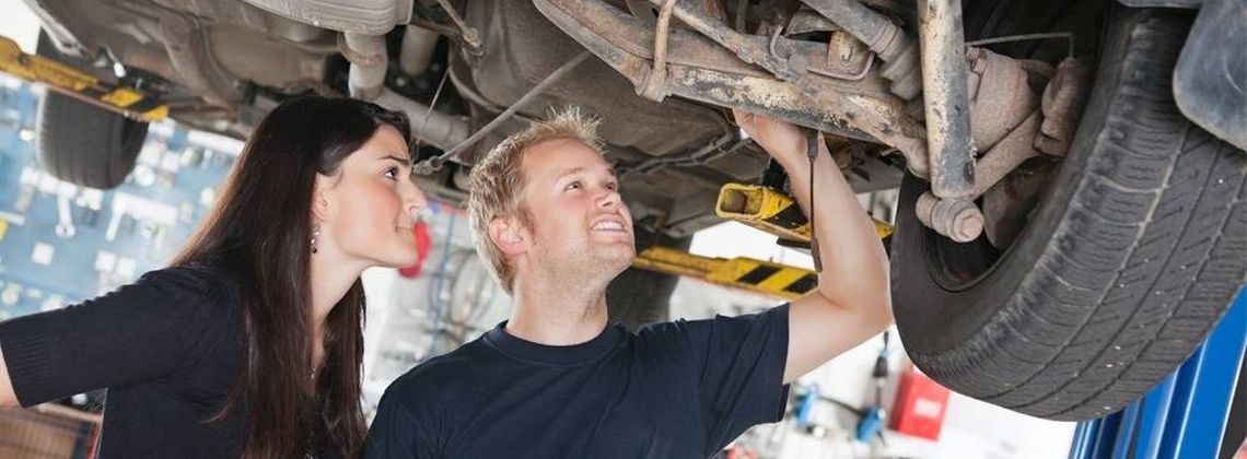 Gehalt: Wie viel verdient ein Kfz-Mechatroniker?