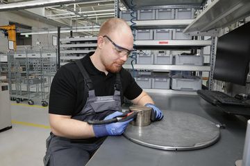 Bild von Unternehmen Poly-clip System GmbH & Co. KG