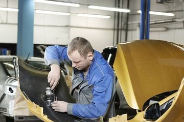 Ausbildung zum Karosserie- und Fahrzeugbaumechaniker