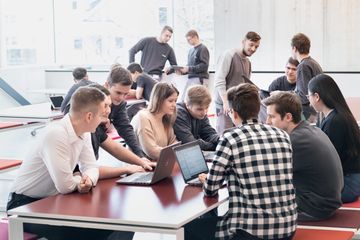 Bild von Unternehmen REHAU Industries SE & Co. KG