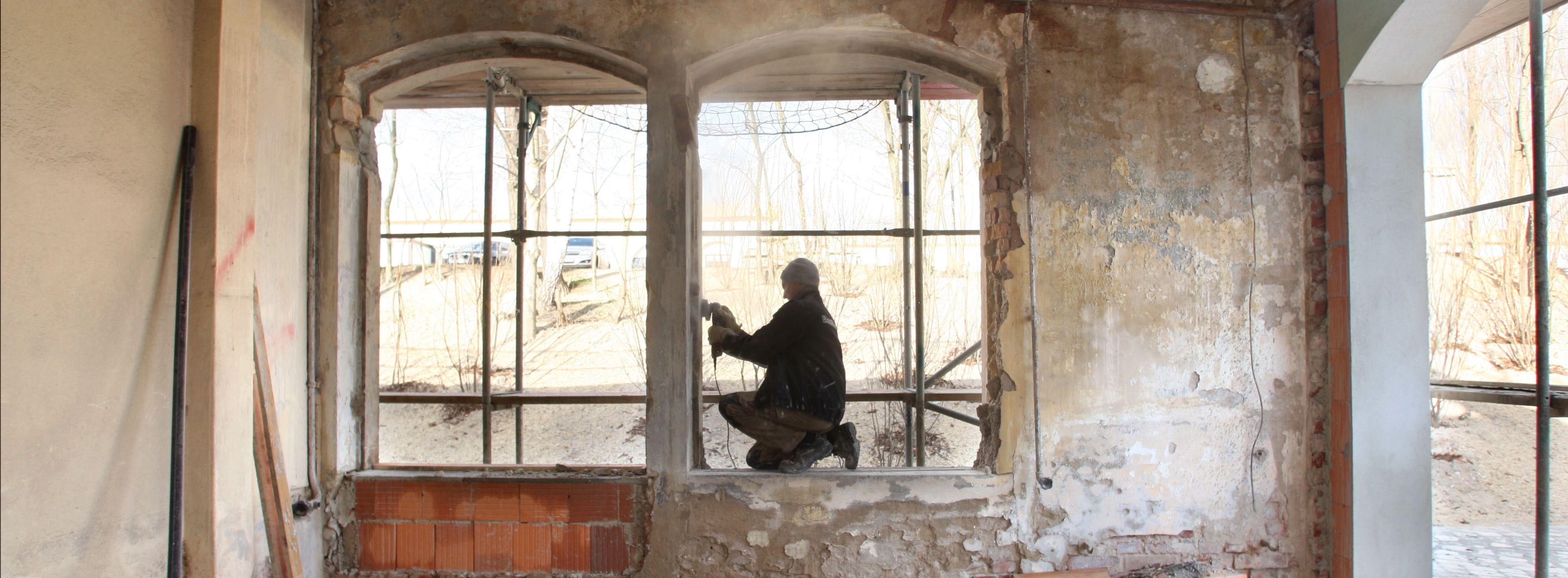 Bild von Fachkraft für Holz- und Bautenschutzarbeiten