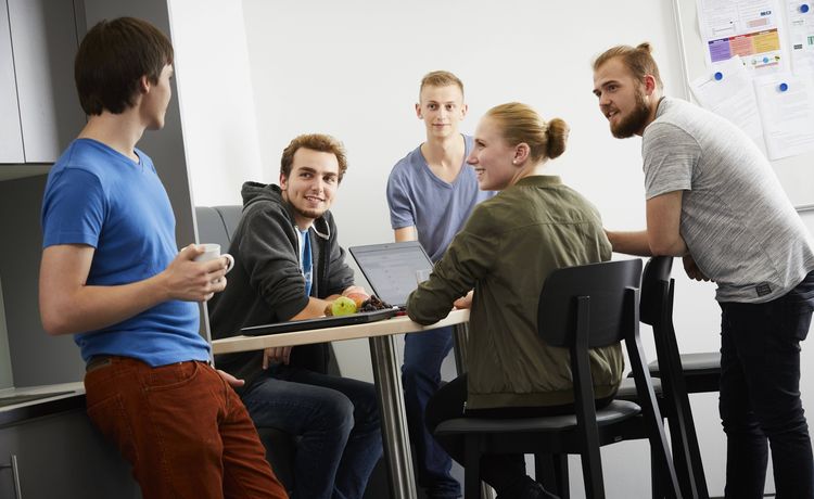 Wie Viel Verdient Man Als Fachinformatiker