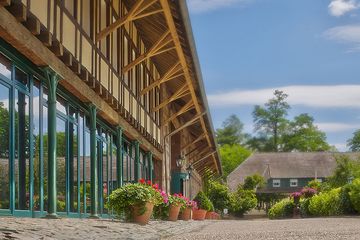 Bild von Unternehmen Country Life von Boch-Galhau GmbH & Co. KG