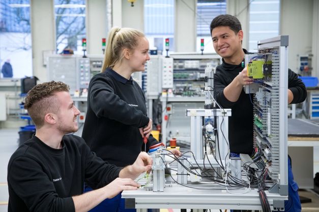 Ausbildung Airbus Freie Ausbildungsplatze