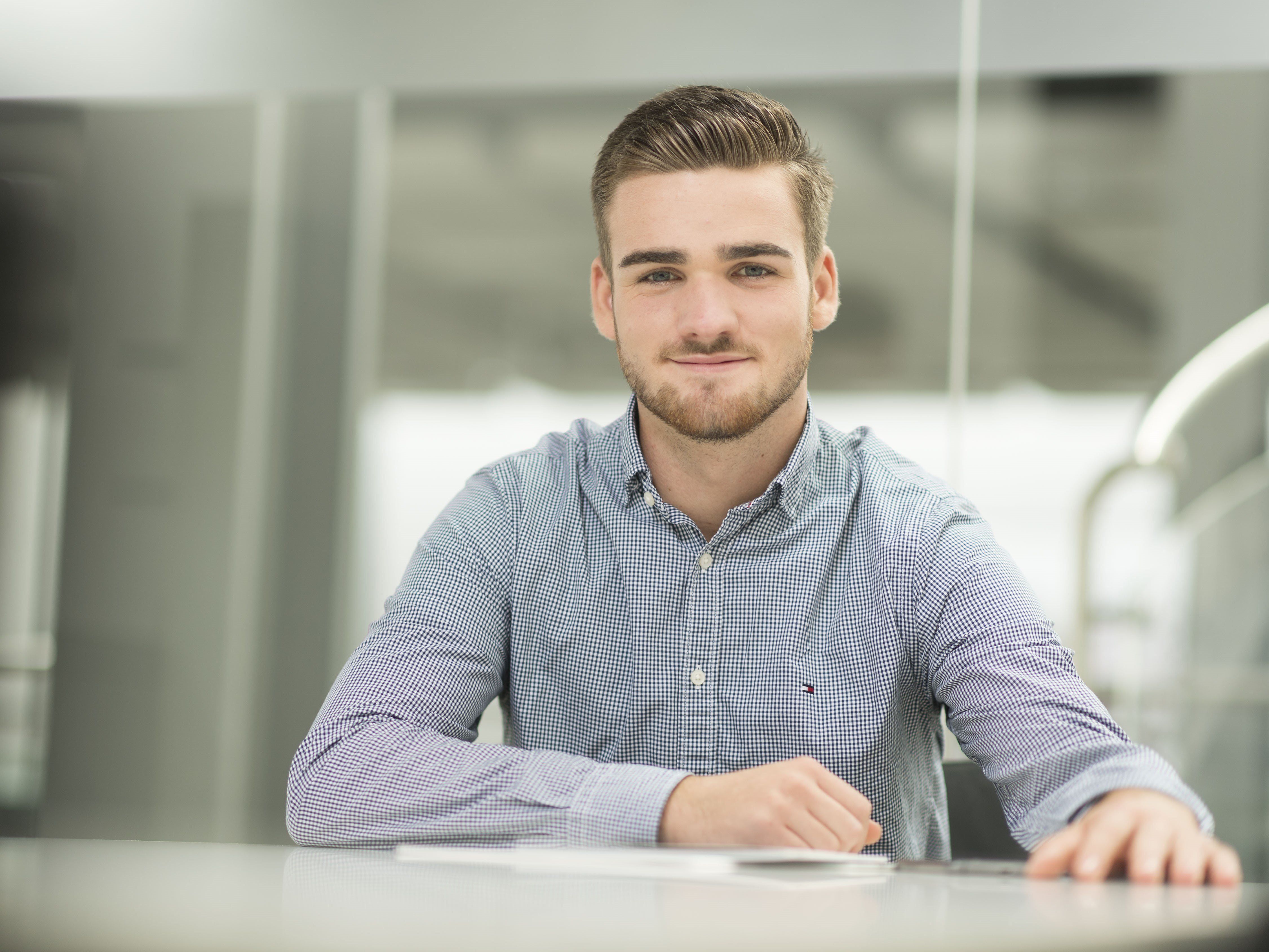 Duales Studium B Sc M W D Betriebswirtschaft Ausbildung Industriekaufmann Frau Bei Heraeus Holding Gmbh In Hanau