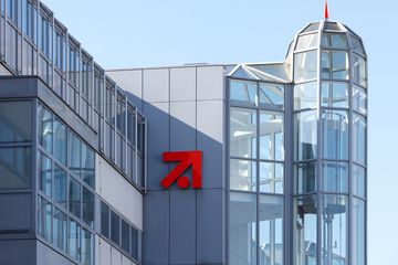 Corporation gallery 360x240 m7 geb%c3%a4ude mit logo