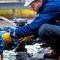 Umwelttechnologe für Wasserversorgung bei der Arbeit.