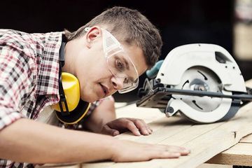 Sugar image ausbildung zum holzblasinstrumentebauer