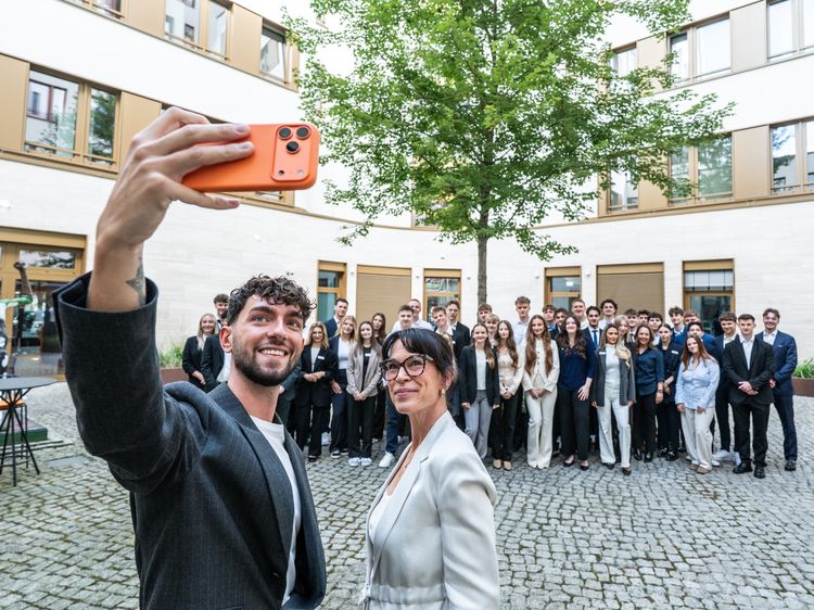 Bild Nr. 4 aus der Galerie