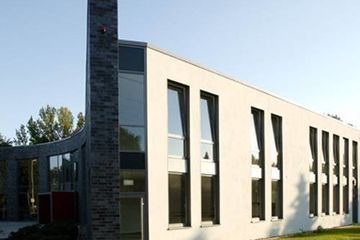 Job posting gallery 360x240 welfenakademie