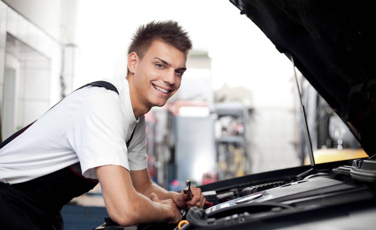 Profession gallery ausbildung zum kraftfahrzeugmechatroniker 4 min