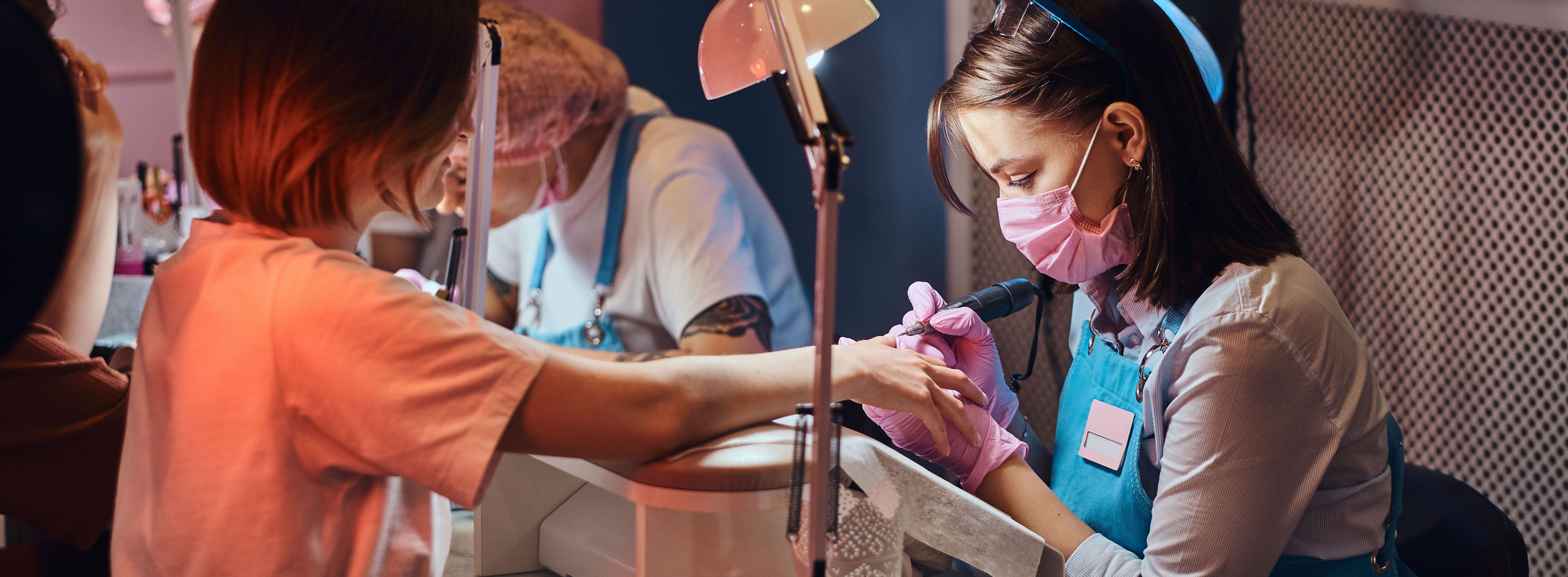 Bild von Nageldesigner/in