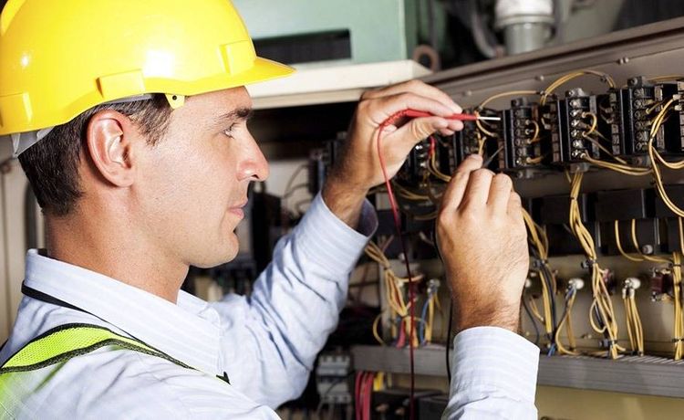 Profession gallery ausbildung zum elektroniker fuer luftfahrttechnische systeme1