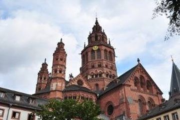 Search header small image ausbildung in mainz finden