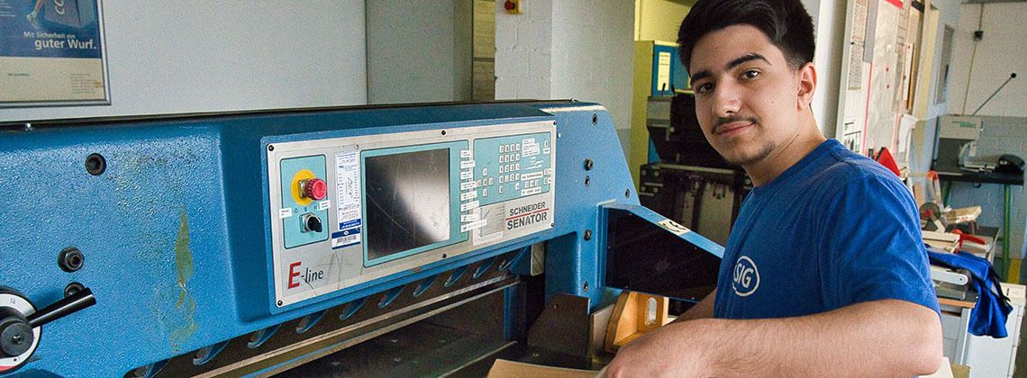 Ausbildung zum/zur Maschinen- und Analgenführer/in bei SIG Combibloc