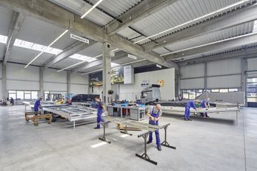 Job posting gallery 360x240 moetefindt anh%c3%a4nger produktion 2 1