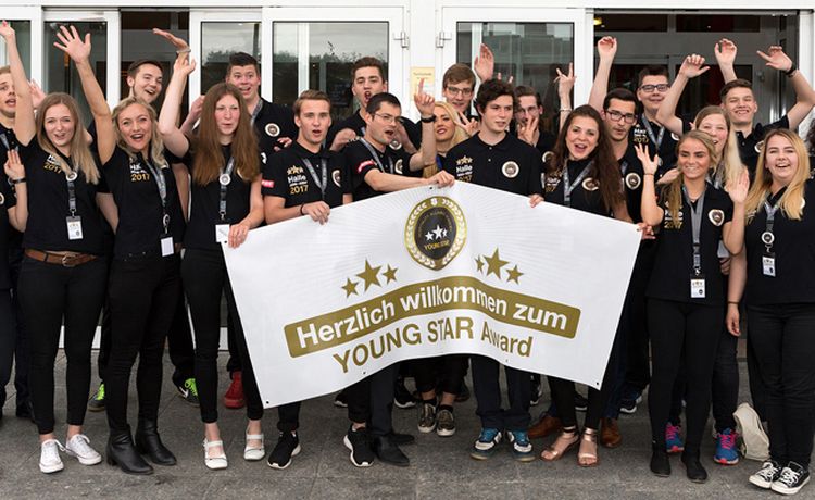 Was heißt hotelfachfrau auf englisch